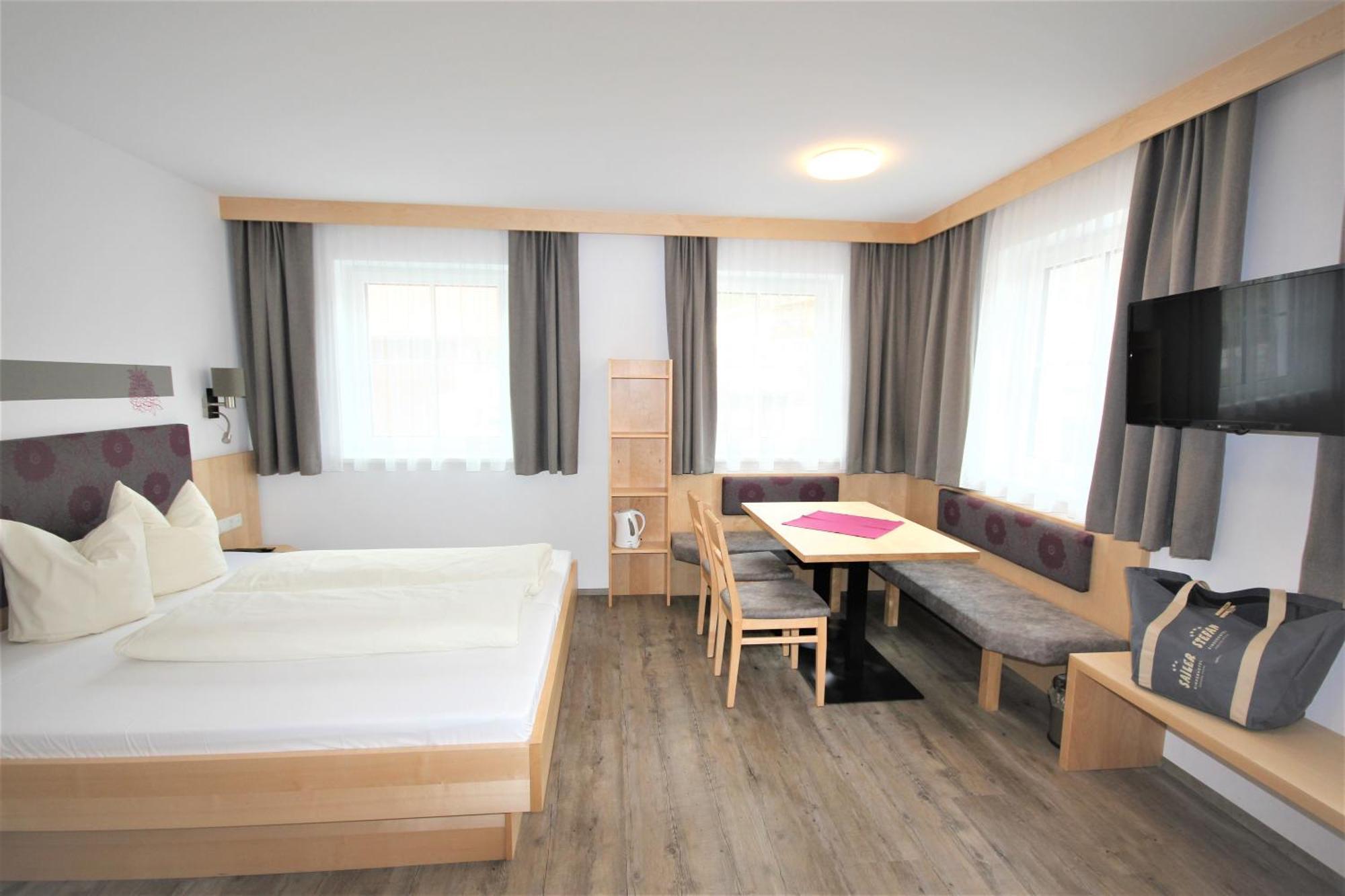 Kinderhotel Stefan Венс Екстериор снимка