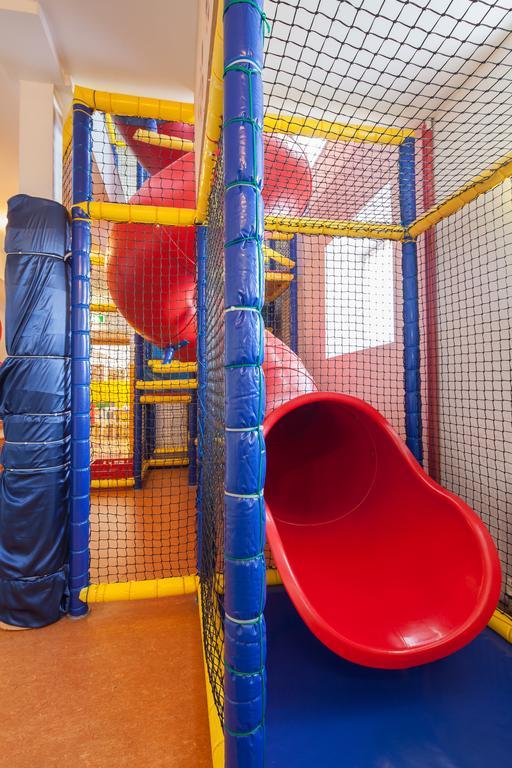 Kinderhotel Stefan Венс Екстериор снимка
