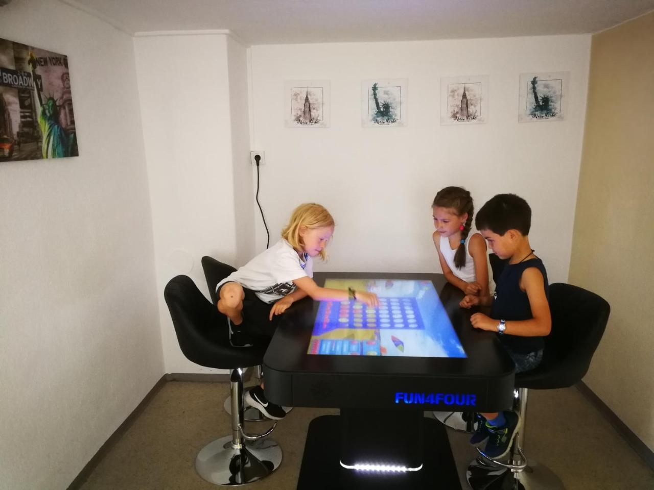 Kinderhotel Stefan Венс Екстериор снимка
